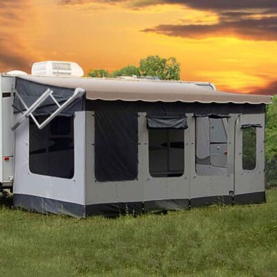 Vacation’r Screen Room for Carefree Awnings